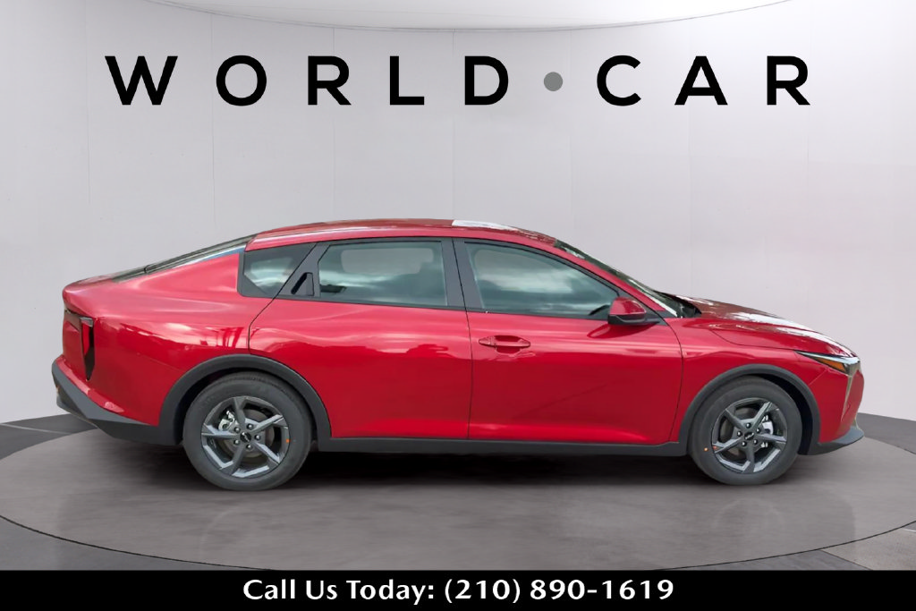 Used 2026 Kia K4 FWD image 3
