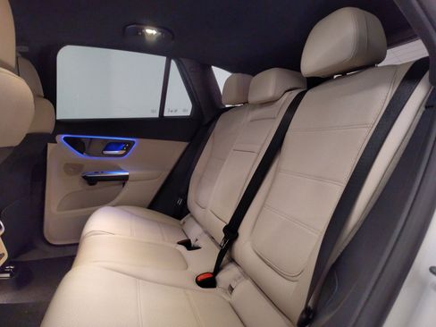 Used 2026 Mercedes-Benz GLC 300 image 25