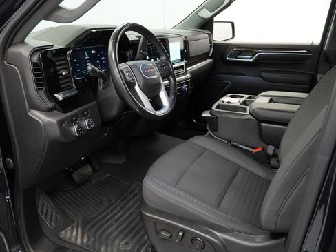 Used 2022 GMC Sierra 1500 Elevation AWD/4WD image 10