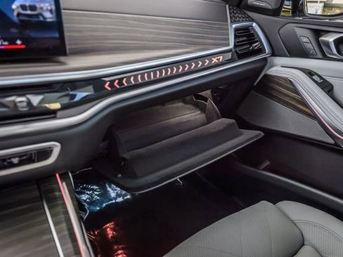 Used 2023 BMW X7 xDrive40i w/ M Sport Package image 39