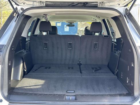 Certified 2021 Chevrolet Traverse LS image 24