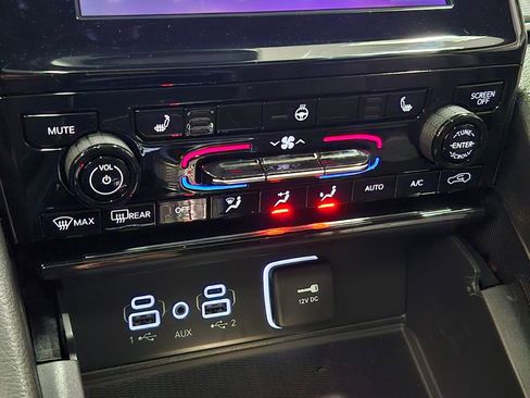 New 2025 Jeep Grand Cherokee L Altitude image 22