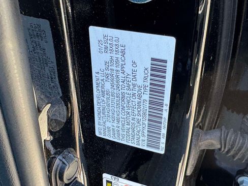 Certified 2025 Honda Ridgeline Sport image 27
