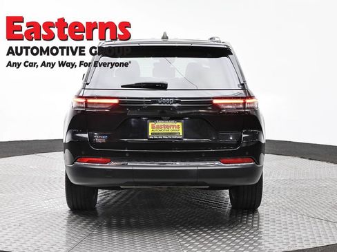 Used 2023 Jeep Grand Cherokee 4WD 4xe image 6