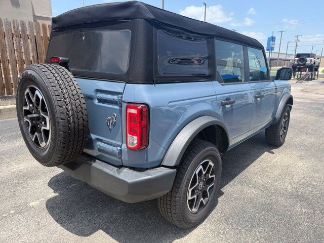 Used 2023 Ford Bronco 4-Door AWD/4WD image 5