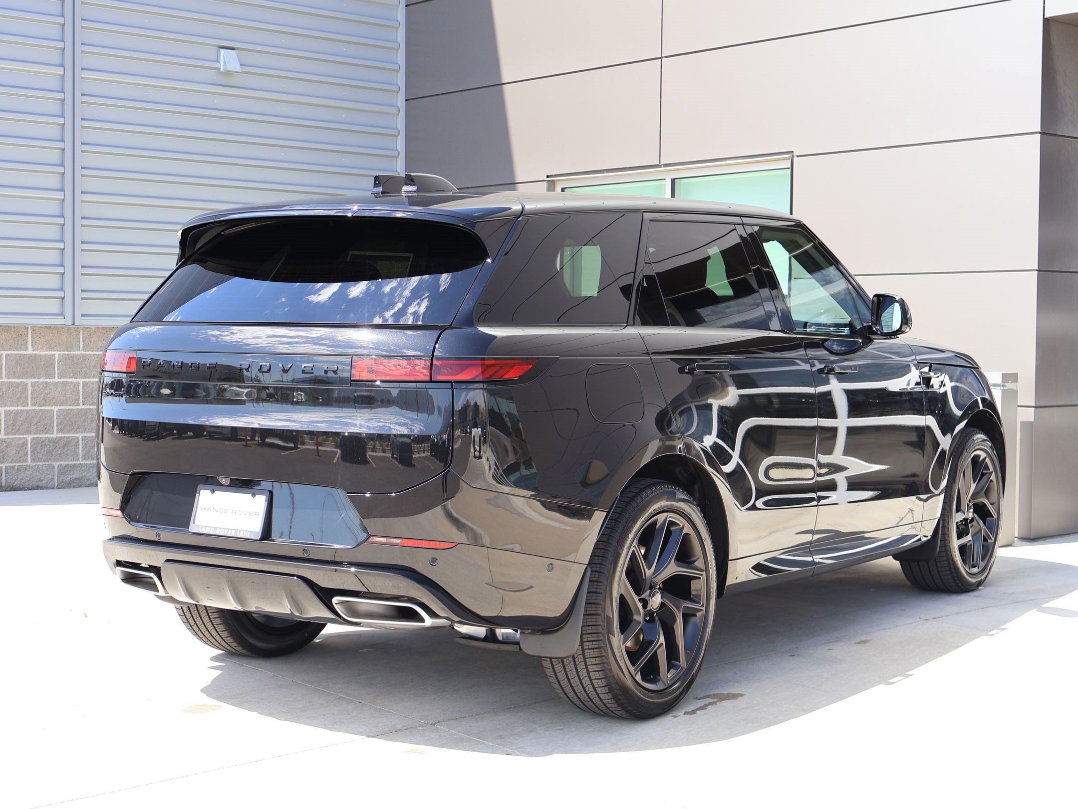New 2026 Land Rover Range Rover Sport Dynamic SE AWD/4WD image 5