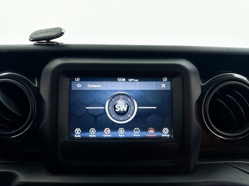 Used 2020 Jeep Wrangler Unlimited Sport AWD/4WD image 4
