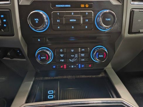 Used 2017 Ford F250 Lariat w/ Lariat Value Package image 53