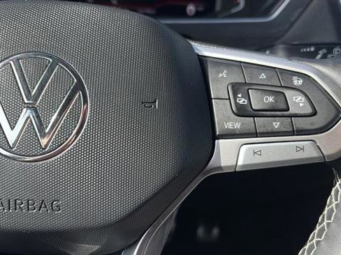 Used 2023 Volkswagen Tiguan SEL R-Line image 10