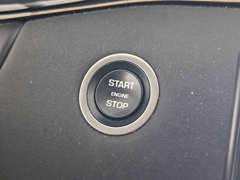 Used 2024 Land Rover Range Rover Evoque S image 29