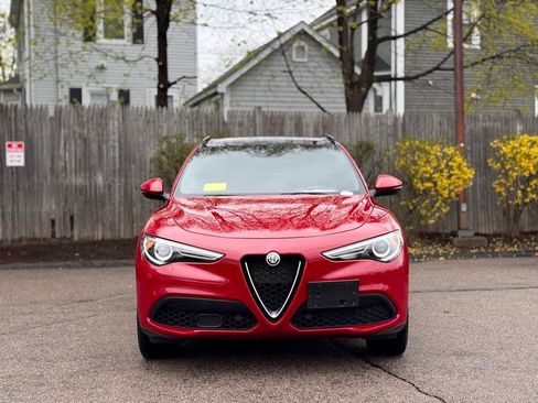 Used 2023 Alfa Romeo Stelvio Ti AWD/4WD image 9