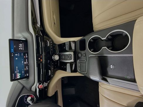 Used 2023 Acura MDX SH-AWD image 16