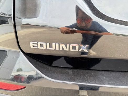 Used 2023 Chevrolet Equinox LT FWD image 11