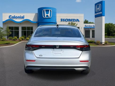Used 2025 Honda Accord SE image 5