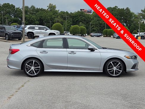 Used 2024 Honda Civic Touring image 6