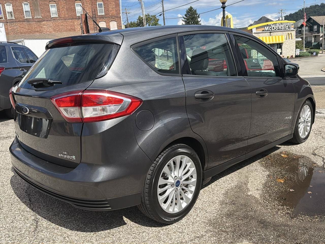 Used 2018 Ford C-MAX SE w/ Cold Weather Package FWD image 5