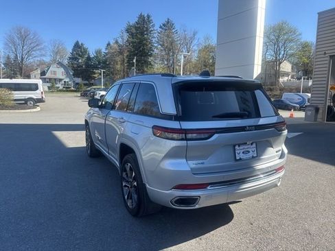 Used 2023 Jeep Grand Cherokee Overland image 9