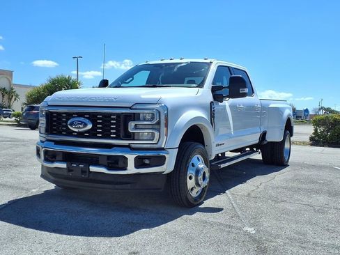 Used 2024 Ford F450 Lariat w/ Camper Package AWD/4WD image 3