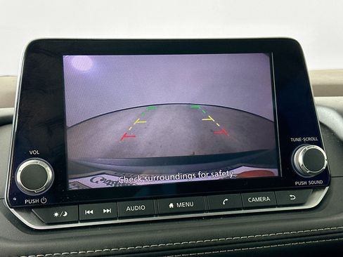 Used 2021 Nissan Rogue S FWD image 24