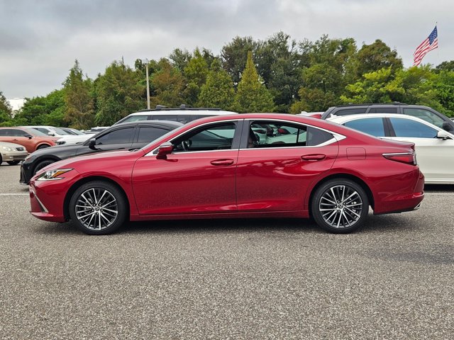 Used 2025 Lexus ES 350 w/ Premium Package FWD image 3