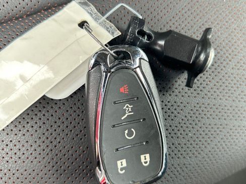 Used 2023 Chevrolet Traverse High Country w/ LPO, 'HIT The Road' Package FWD image 23
