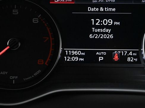 Used 2024 Audi Q5 2.0T Premium w/ Convenience Package AWD/4WD image 12