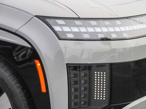 New 2026 Hyundai Ioniq 9 SEL image 4