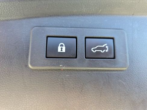 Used 2025 Subaru Outback Onyx Edition AWD/4WD image 16