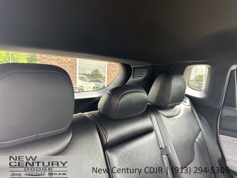 Used 2024 Jeep Compass Latitude AWD/4WD image 19
