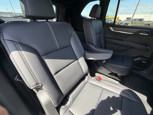Used 2026 GMC Acadia Elevation w/ Elevation Premium Package AWD/4WD image 44