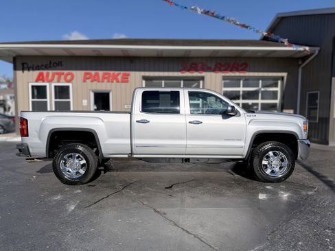 Used 2019 GMC Sierra 2500 SLT image 1