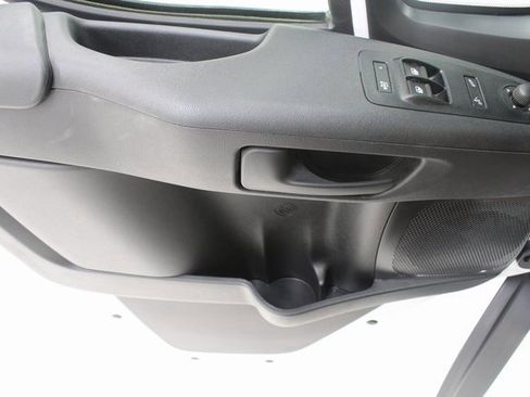 Used 2025 RAM ProMaster 2500 w/ Convenience Group image 12