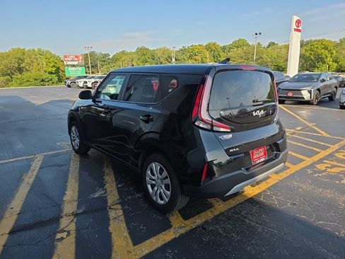 Used 2023 Kia Soul LX FWD image 6