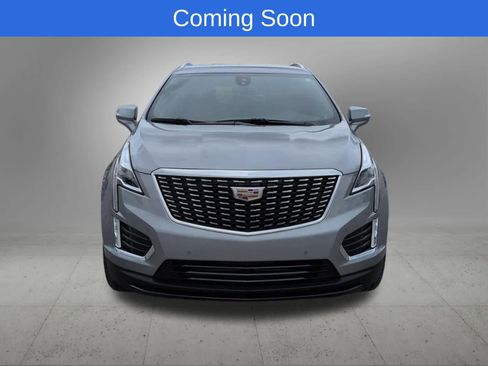 Used 2025 Cadillac XT5 Luxury w/ LPO, Floor Liner Package AWD/4WD image 9