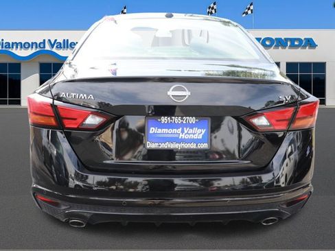 Used 2023 Nissan Altima 2.5 SV w/ SV Premium Package image 5