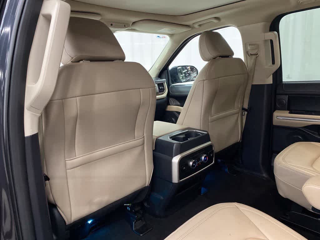 Used 2024 Ford Expedition Limited AWD/4WD image 15