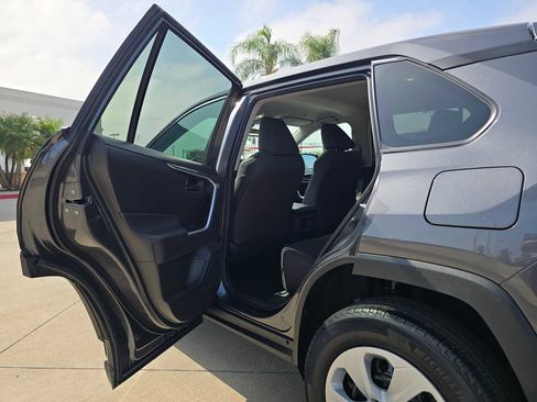 Certified 2025 Toyota RAV4 LE FWD image 17