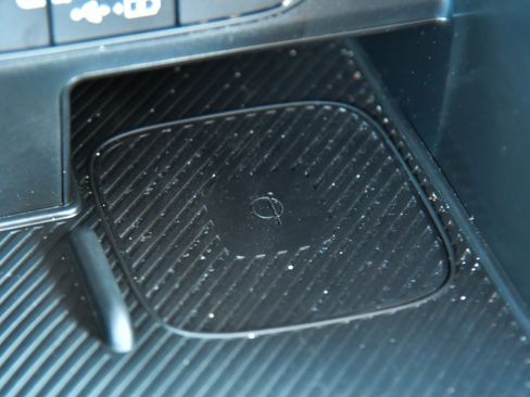 Used 2025 Kia Sorento S w/ Panoramic Sunroof Package image 29