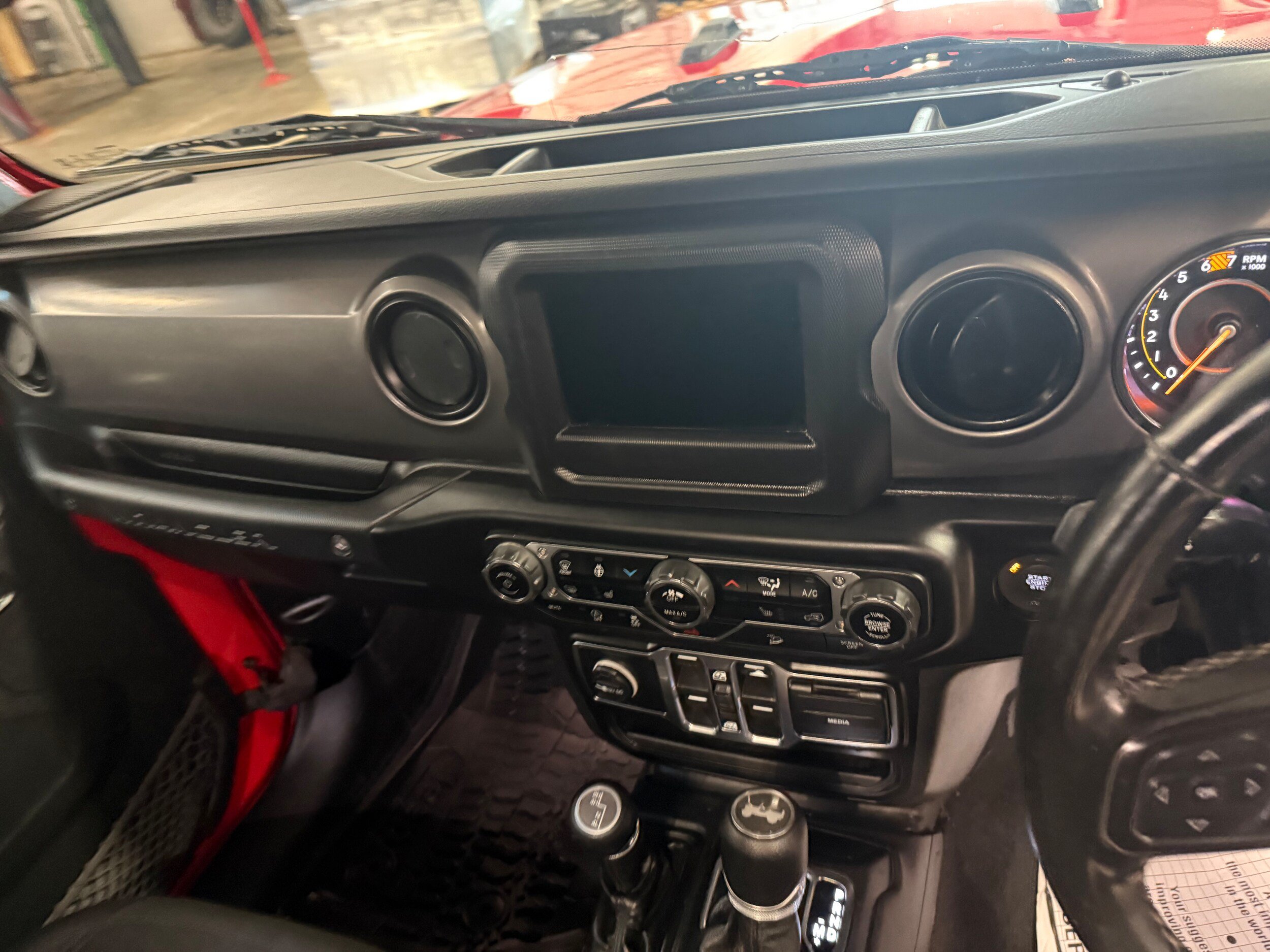 Used 2022 Jeep Wrangler Unlimited Sport w/ Cold Weather Group AWD/4WD image 14
