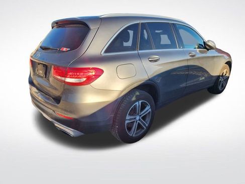 Used 2016 Mercedes-Benz GLC 300 image 3