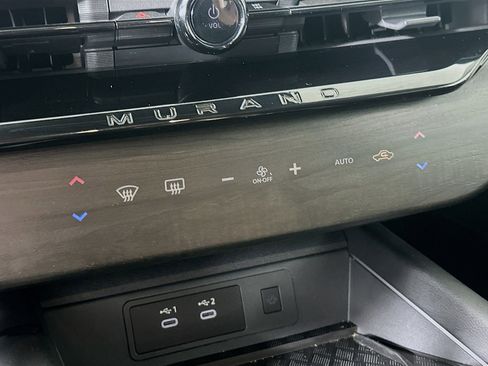 Used 2025 Nissan Murano SV FWD image 23