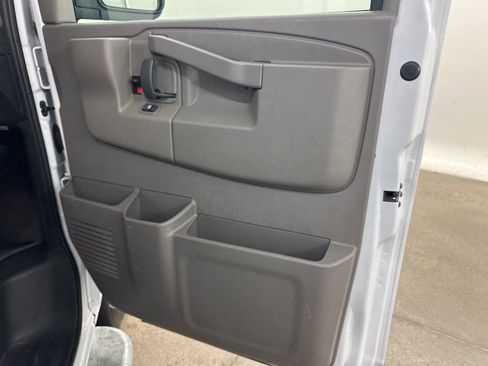 Used 2024 Chevrolet Express 2500 Work Van w/ Driver Convenience Package image 20