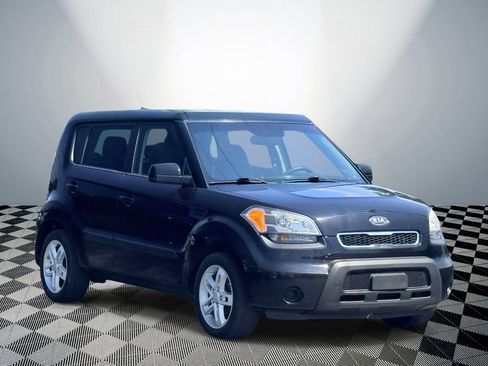 Used 2011 Kia Soul + FWD image 4