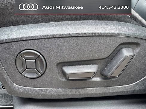 Used 2023 Audi Q3 2.0T Premium Plus w/ Premium Plus Package AWD/4WD image 11