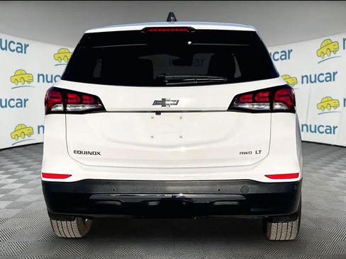 Used 2024 Chevrolet Equinox LT w/ LPO, Floor Liner Package image 5