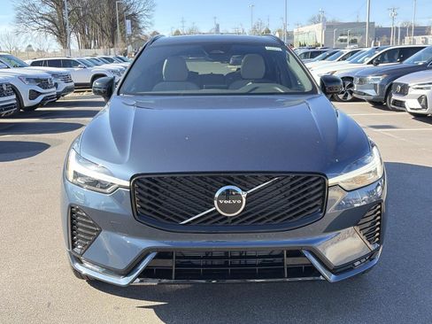 New 2026 Volvo XC60 B5 Core w/ Climate Package image 2