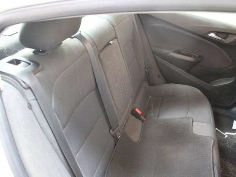Used 2019 Chevrolet Cruze LT FWD image 9
