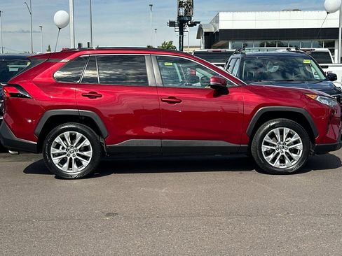 Used 2019 Toyota RAV4 XLE Premium w/ Advanced Technology Package AWD/4WD image 3