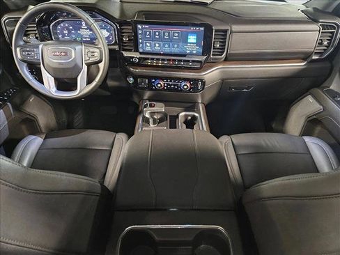 Used 2024 GMC Sierra 1500 SLT image 16