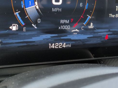 Certified 2025 Chevrolet Equinox LT w/ Safety and Technology Package AWD/4WD image 12